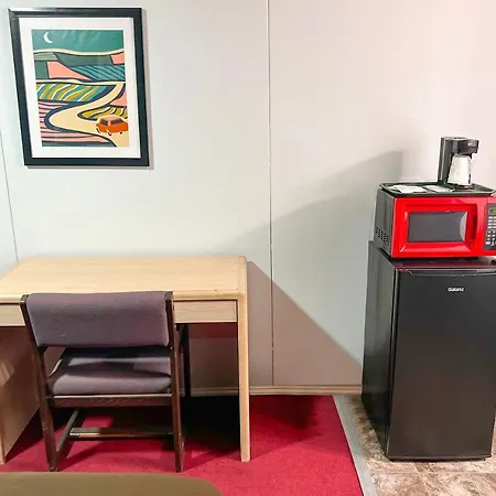 Oyo Hotel Colby, Ks-2